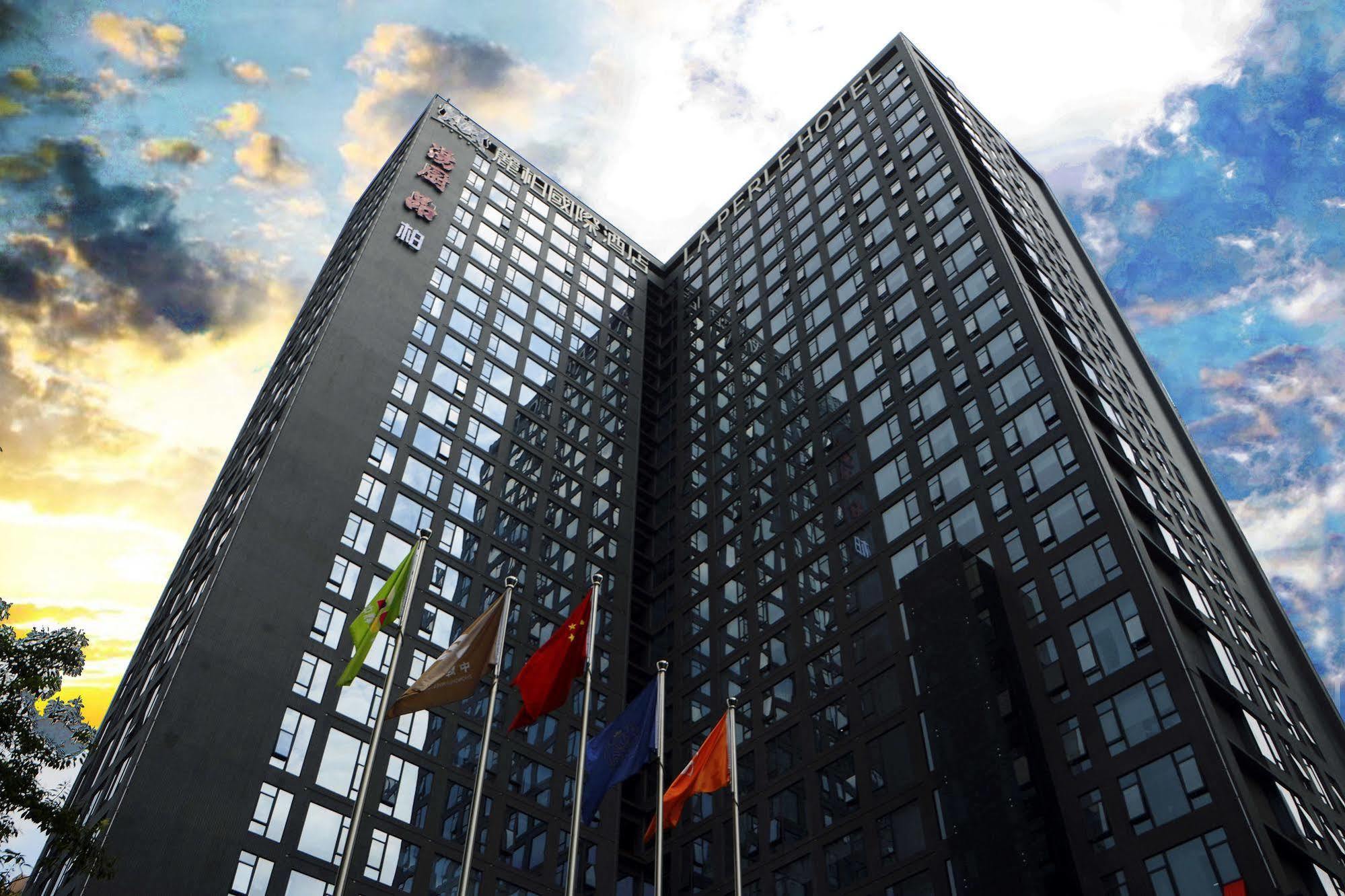 La Perle International Hotel - Free Shuttle Between Hotel And Exhibition Center During Canton Fair & Exhibitor Registration Counter Екстериор снимка
